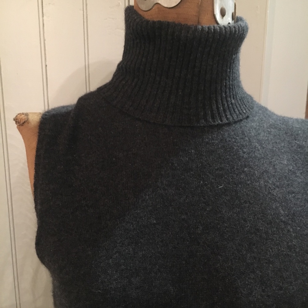 100% CASHMERE M-A-G GRAY SWEATER TURTLENECK TANK